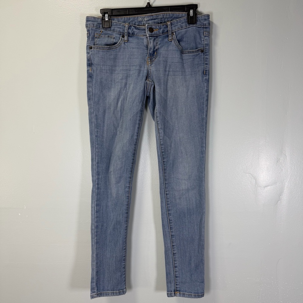 Mossimo Light Blue Low-Rise Women's Skinny Jeans